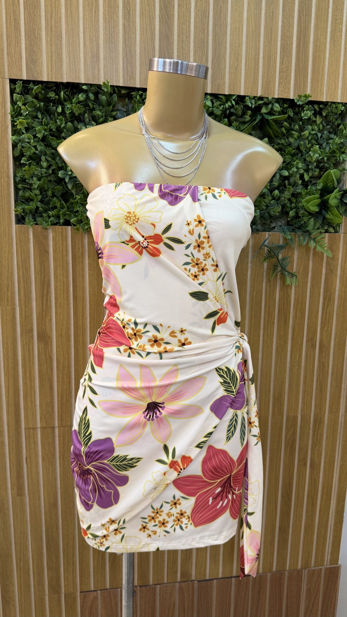 Vestido tomara que caia