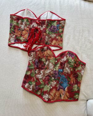 Corselet vermelho — Vermelho